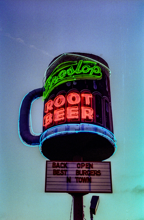 05.14.22 Neon Mug Sign for Root Beer at Ted’s Frostop. Uptown, N.O.