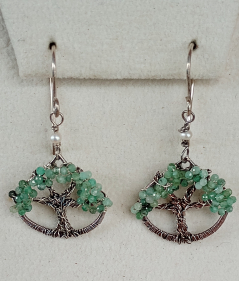 Live Oak Earrings - Emerald