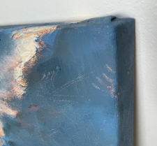 Corner detail showing Gallery wrapped feature