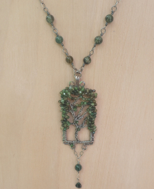 Chromatic Louisiana Live Oak Necklace / Main Image