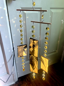 BackYard STORIES-Mobiles small / Main Image