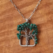 Oak Tree Necklace - Jade / Main Image