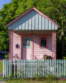 Little Pink House / Main Image