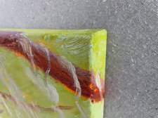 Swaying detail to show gallery wrapped feature